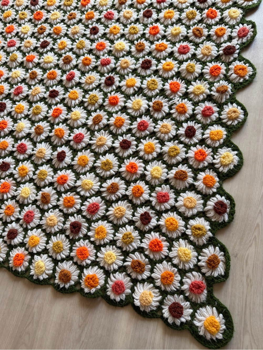 Vintage 60s 70s 3D Granny Daisy Chain Afghan Handmade Crochet Throw Blanket